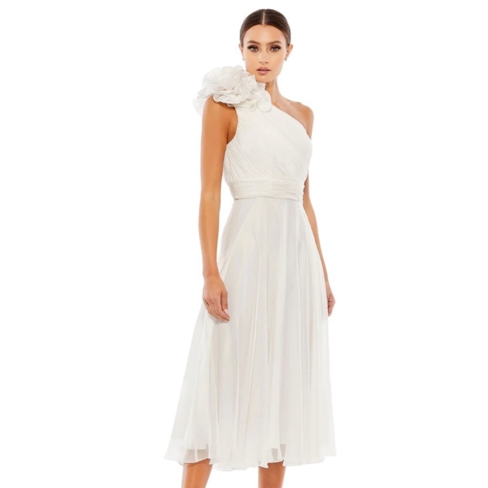 Mac Duggal Rosette White One Shoulder Dress NWT Size 12